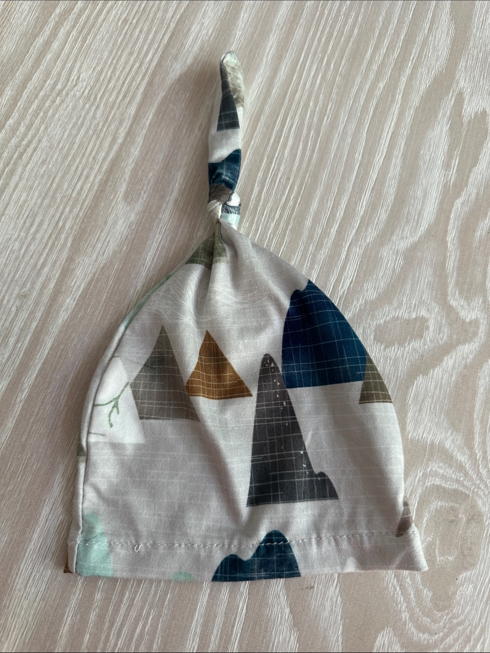 Neutral Mountain Print Knot Baby Hat - White/Blue/Gray